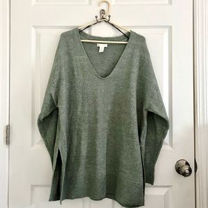 H&M V-neck sweater, light green